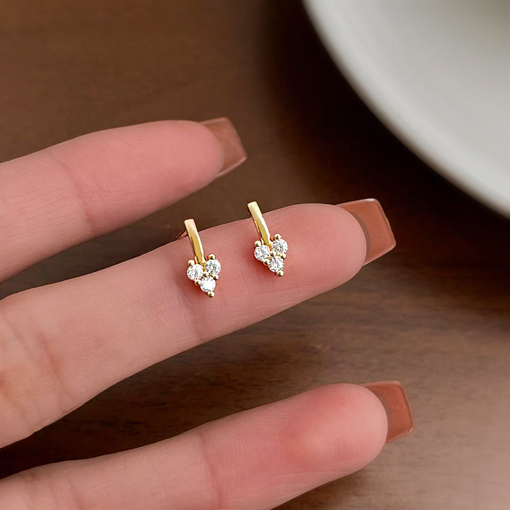 A廠【7183】迷你版小巧簡約微鑲鋯石925銀針耳環時尚通勤百搭學生耳飾女
25.12-2