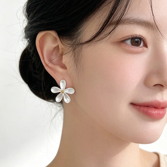 A廠【8193】清新甜美時尚高級感銀色霧面花朵耳環女氣質簡約優雅耳環飾品
26.09-2