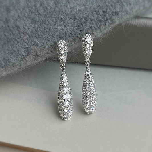 A廠【7424】微鑲鋯石時尚高級感長款水滴幾何名媛風新款耳環耳環飾品
26.03-2