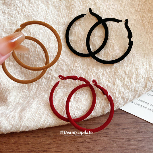 A廠【WE4160】925銀針植絨圓形吊墜耳圈歐美時尚簡約百搭耳環個性小眾設計感耳環女
 25.08-5