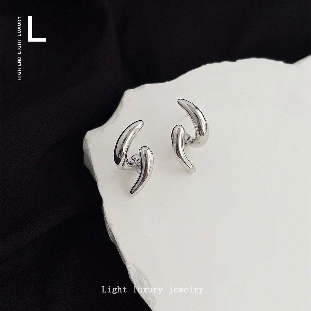 C廠【4088】設計師款個性ins簡約通勤時尚2024全新鍍14K銀針耳環 24.05-4
