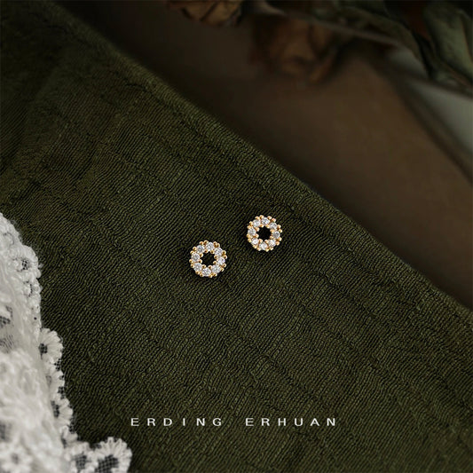 C廠【5969】迷你版!小巧簡約微鑲鋯石圓形幾何睡覺不用摘耳釘學生通勤耳飾女 25.05-1