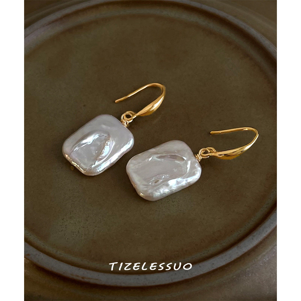 C廠【6981】巴洛克異形天然淡水珍珠方形幾何時尚高級感老錢風新款耳環耳環女
25.10-5