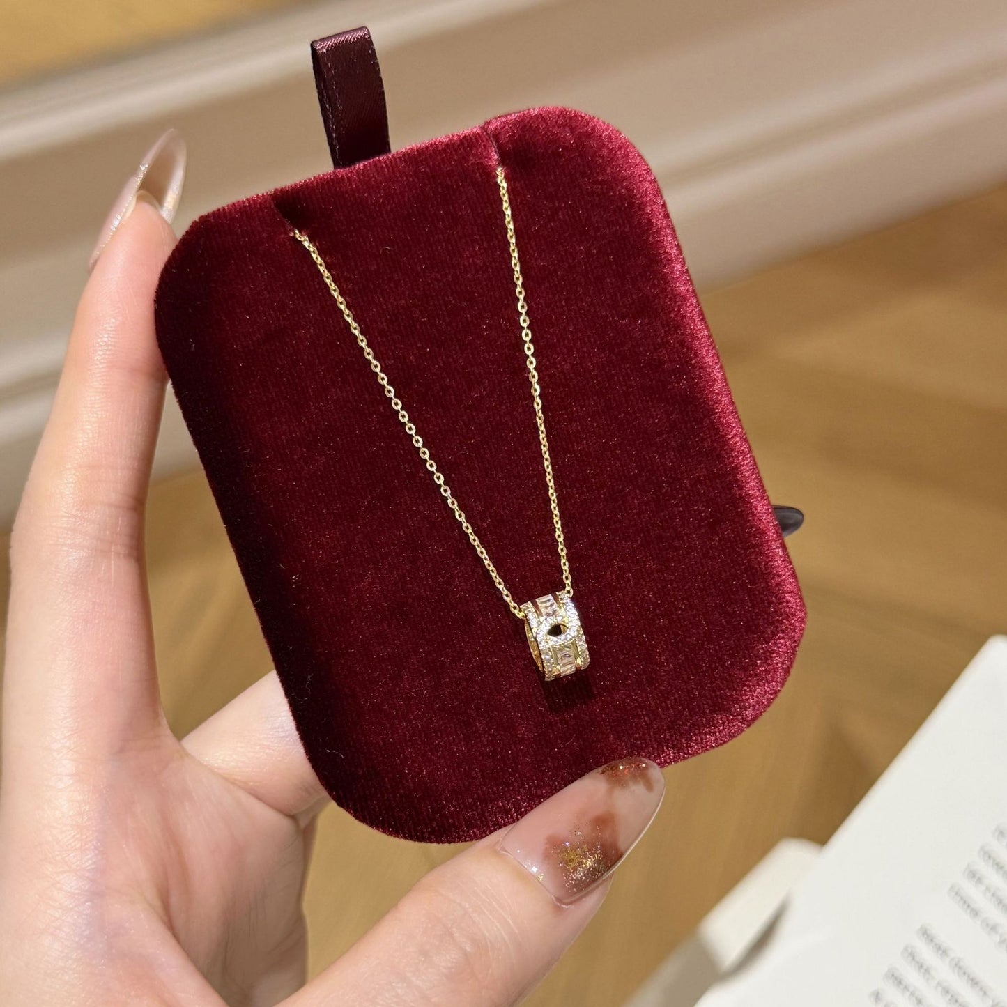 E廠【XDQ0694N】S925純銀小眾高級感鏤空小蠻腰項鍊女精緻時尚鑲鑽鎖骨鏈
26.01-1