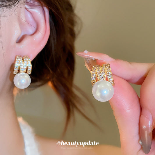 A廠【HE27444】925銀針鋯石字母M珍珠吊墜耳環輕奢高級感耳環時尚耳環設計感小眾女 25.06-4