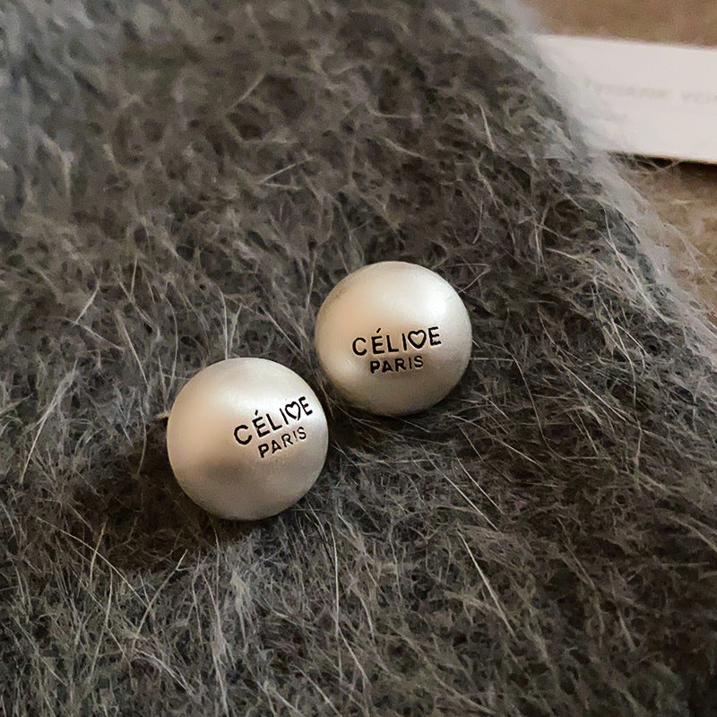 A廠【HE22820】真金電鍍925銀針金屬風拉絲字母圓球耳環時尚設計感耳環輕奢潮流耳飾 24.10-2