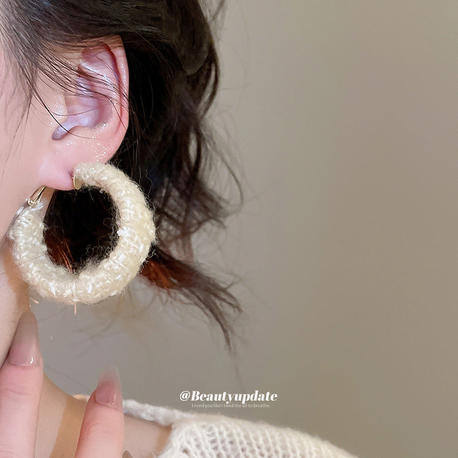 A廠【HE28919】925銀針韓系毛線編織圓形耳圈秋冬款時尚氣質耳環小眾設計感耳飾
 25.10-3