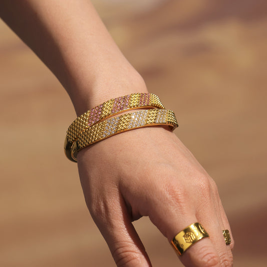 B廠【Z398】鑫藝鑫歐美新款飾品不鏽鋼重工鑄造鑲鋯石超閃卡扣手環PVD鍍18k金 25.04-4