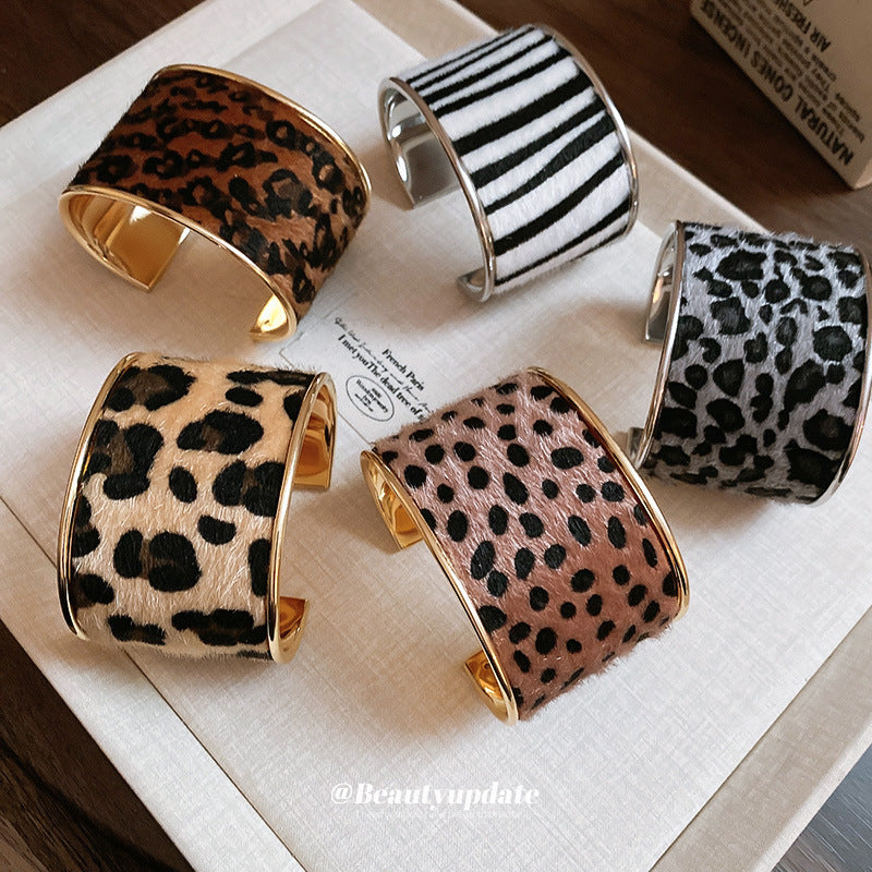 A廠【HB3225】歐美植絨豹紋手鐲個性誇張小眾設計手環時尚輕奢高級感氣質手飾女 24.11-2