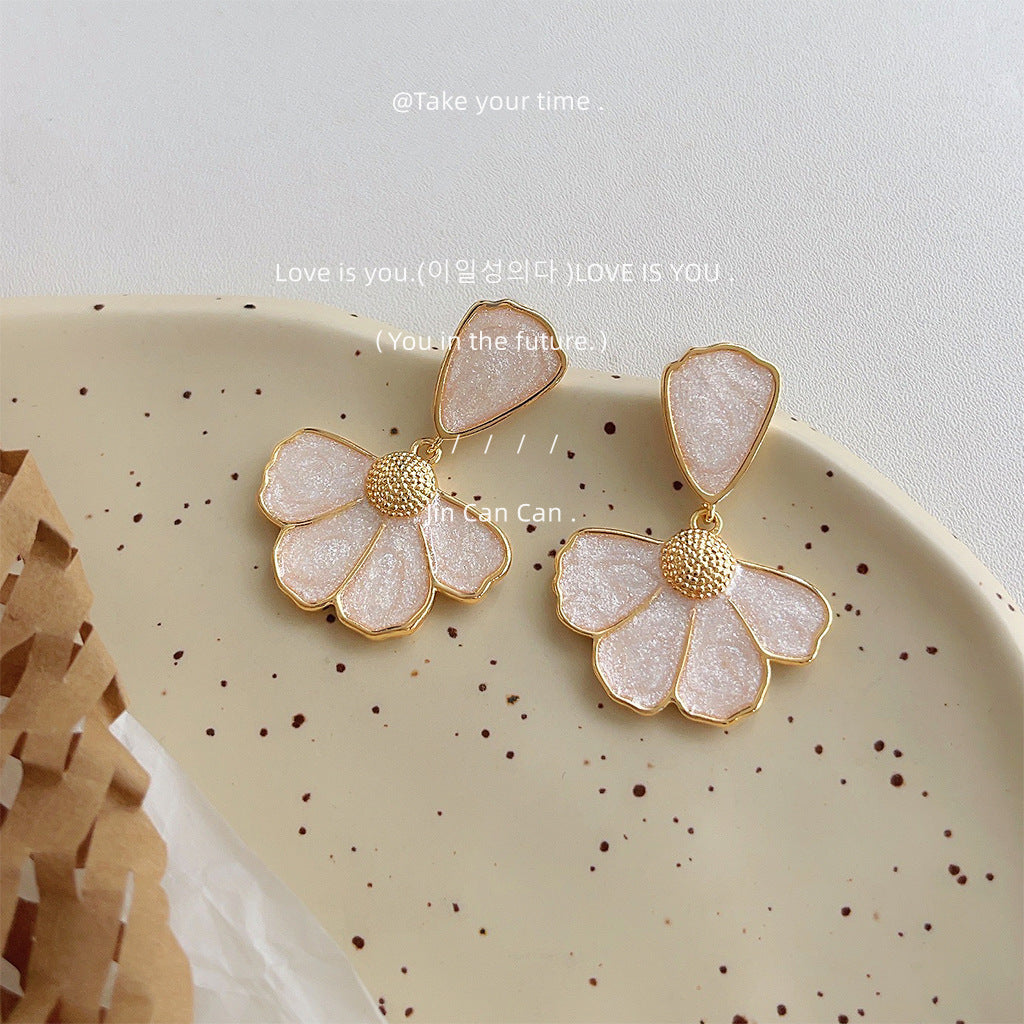 C廠【4132】夏日款清新甜美鍍14K設計款夏日度假風滴油琺瑯質感雛菊耳飾耳環 24.05-5