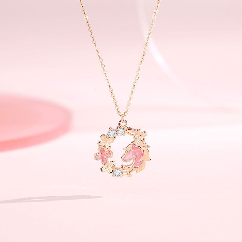 E廠【DQ2365N】原創S925純銀夢馬生花項鍊女小眾設計感琺瑯花環小馬鎖骨鏈潮
25.12-1