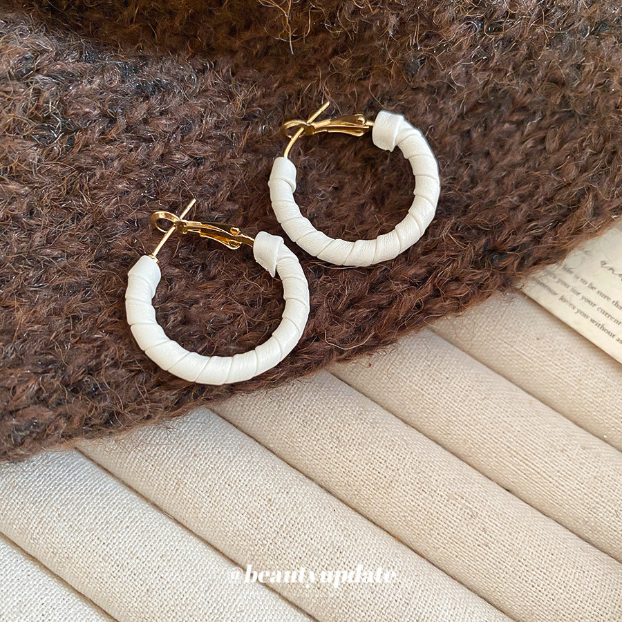 A廠【HE28938】925銀針復古皮革纏繞耳圈秋冬款個性潮流氣質耳環時尚小眾設計感耳飾 25.10-3