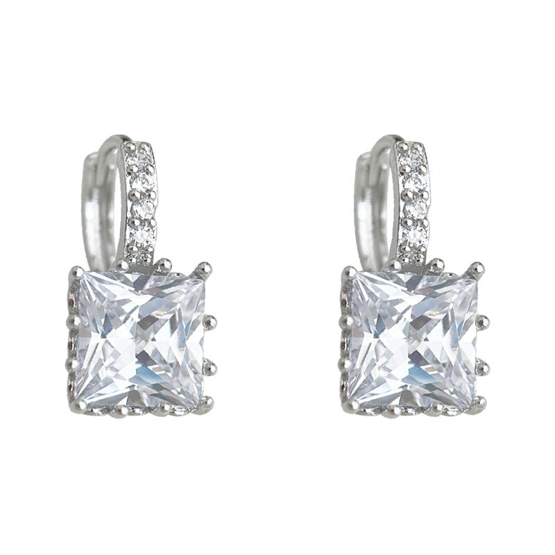 C廠【5478】實物很閃~爆閃方形幾何鋯石耳環時尚通勤高級感簡約新款耳飾 25.02-2