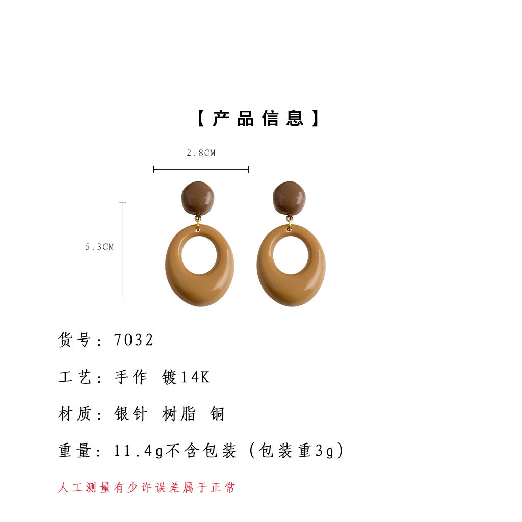 C廠【7032】美拉德風文藝復古幾何秋冬爆款高級感港風耳飾新款耳環飾品女
25.11-1