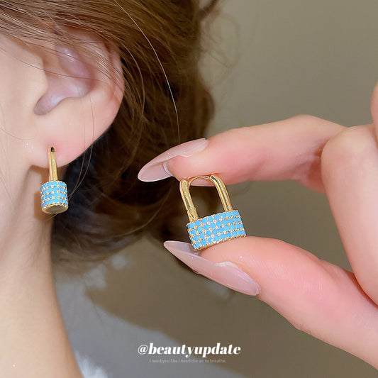 A廠【WE4142】鋯石幾何橢圓形鎖吊吊墜耳環時尚個性獨特設計感耳環輕奢高級感耳飾
 25.08-5