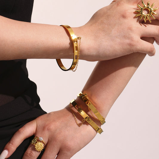 B廠【Z215】INS風夏季時尚手飾不鏽鋼鏈條幾何扣環手環18k鍍真金不掉色 25.06-4