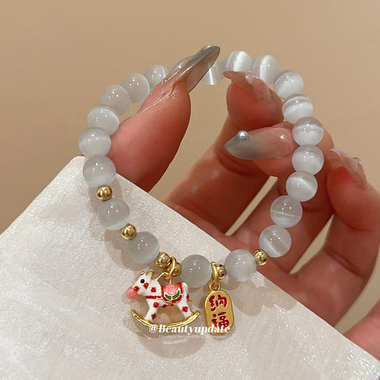 A廠【HB4066】貓眼石串珠木馬福牌吊墜手鍊新中式招財轉運手串輕奢高級感手環女 25.06-2