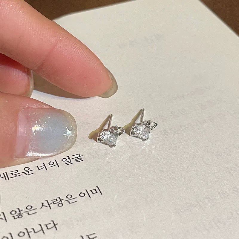 F廠【XDQ10860E】足銀999純銀天使愛心小耳環女鋯石小眾設計高級感養耳洞耳飾
 25.10-5