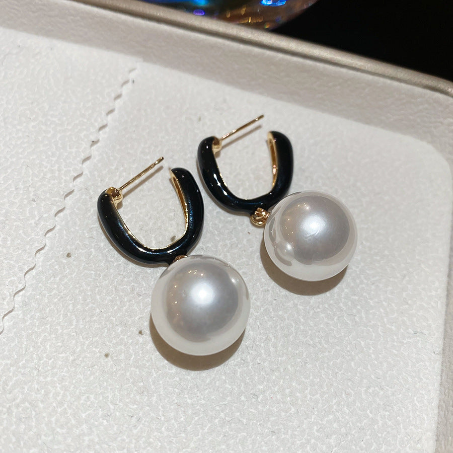 A廠【HE28827】925銀針噴漆U形珍珠吊墜耳環復古港風氣質耳環時尚小眾設計感耳環女
25.10-1