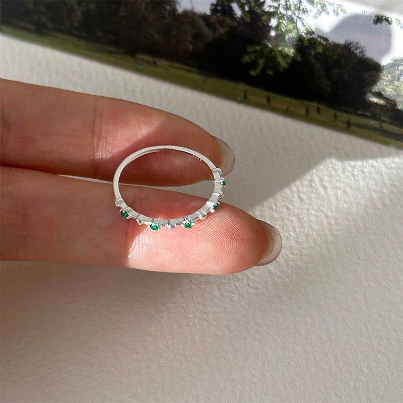 F廠【DQ8816R】S925純銀小清新祖母綠排鑽戒指女時尚個性閃鋯纖細閉口指環潮 25.03-3