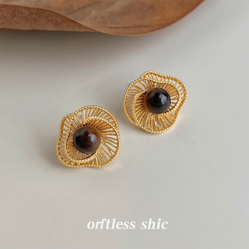 C廠【6976】美拉德風文藝復古虎眼石天然石秋冬爆款新款幾何鏤空花朵耳環耳環
25.10-5