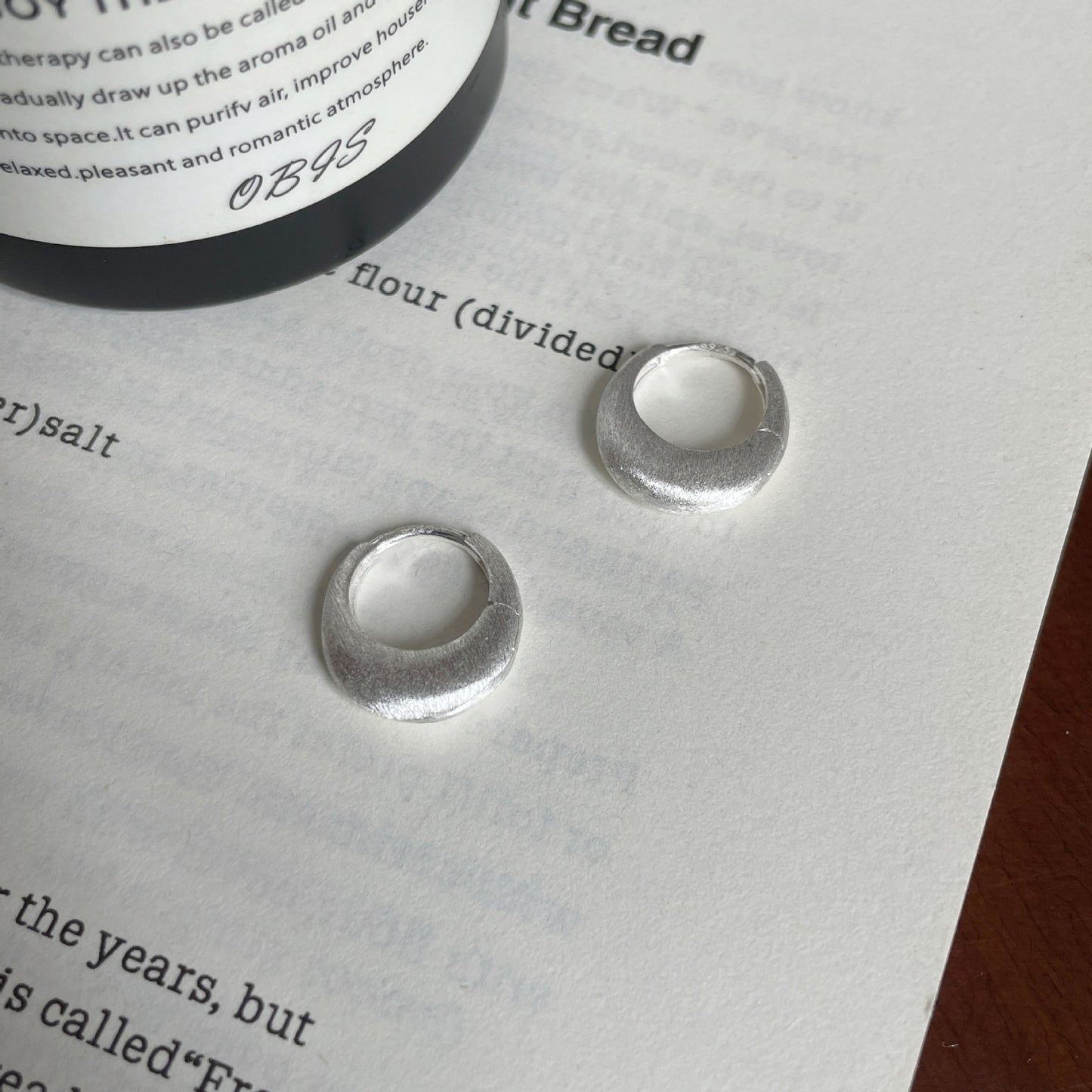 F廠【DQ11232E】S925純銀ins冷淡風拉絲素圈耳環輕奢高級感氣質耳環品耳扣女 25.04-4