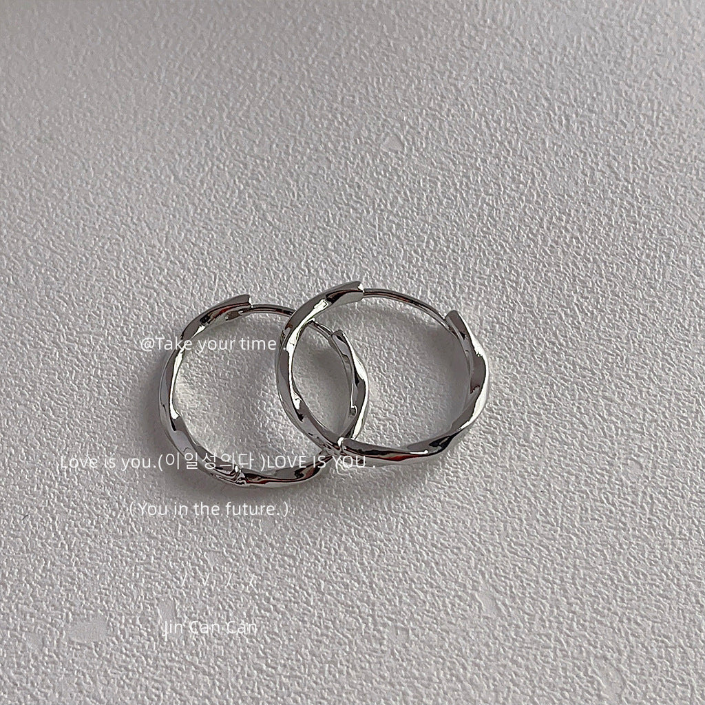 C廠【1147】時尚通勤高級感麻花素圈簡約耳扣極簡金屬感百搭歐美風氣質耳飾女 24.05-4