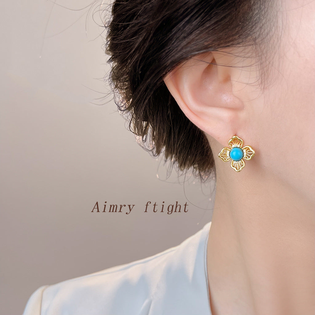 C廠【6983】時尚高級感鏤空蕾絲花邊幾何花瓣耳環925銀針新款爆款耳飾女
25.10-5