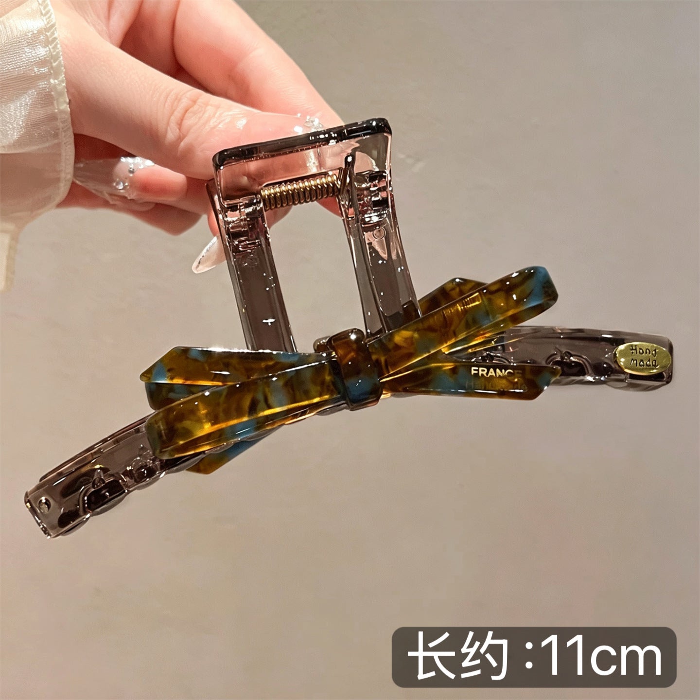 C廠【X432】高級感醋酸蝴蝶結抓夾女2026新款設計感髮夾後腦勺大號鯊魚夾髮飾
26.06-2