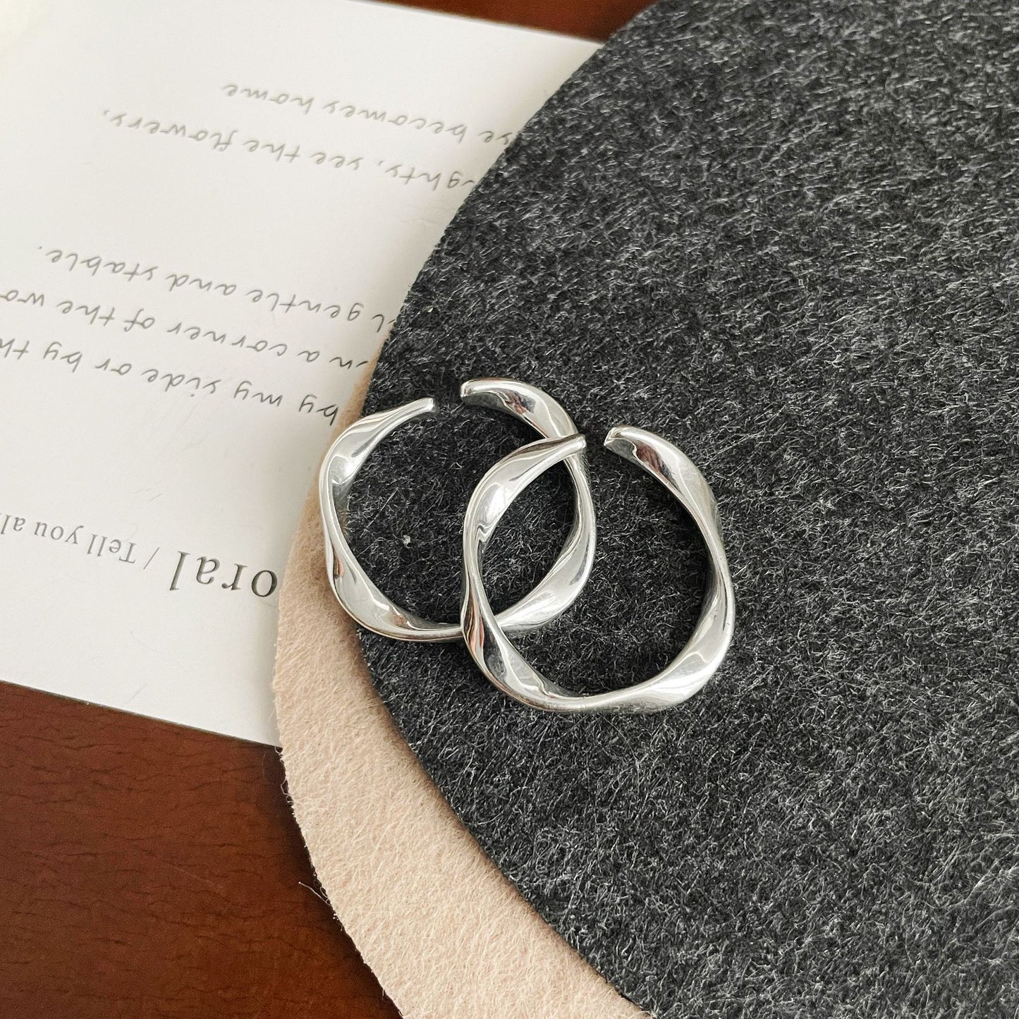 F廠【DQ8366R】足銀999莫比烏斯環戒指女ins風設計感素圈可調指環食指戒潮 25.07-1