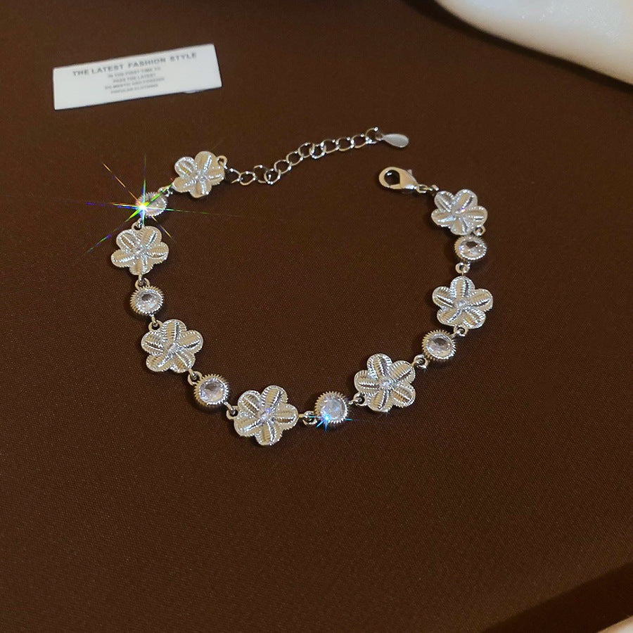 A廠【HB4783】歐美跨境鋯石花朵手鍊時尚簡約百搭氣質手環個性小眾設計感手飾女
 25.10-4