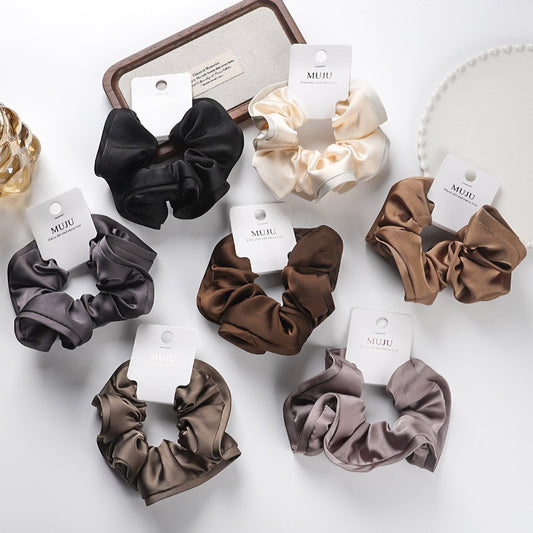 D廠【B484】卡片裝髮圈法式高級感大腸圈髮繩超大花苞緞面頭繩皮筋木耳邊髮飾
 25.10-5「D廠-單筆結帳需滿,NT$600出貨(不含運費)」