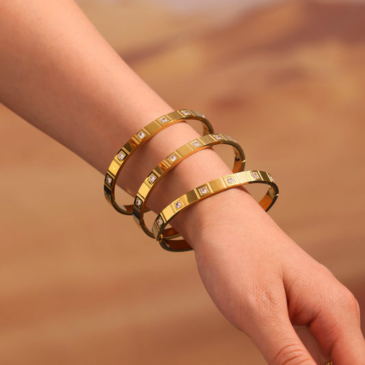 B廠【Z402】不鏽鋼5A鋯石鑲嵌滿鑽卡扣手鐲ins小眾設計高質手環鍍18k金 25.04-4