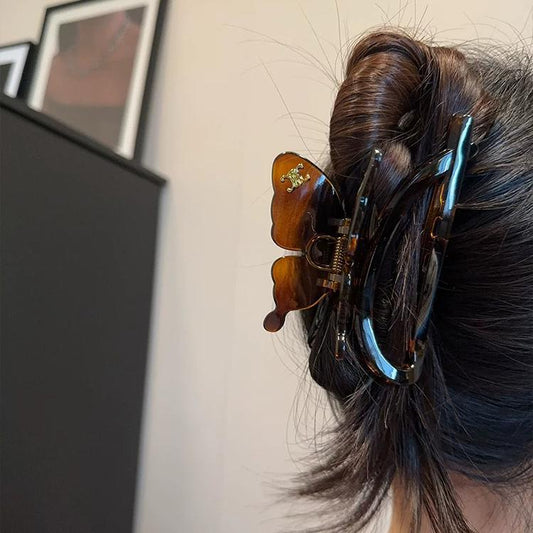 C廠【X315】蝴蝶設計~網紅簡約髮夾女後腦勺高級感壓克力抓夾大號鯊魚夾新款
26.05-3