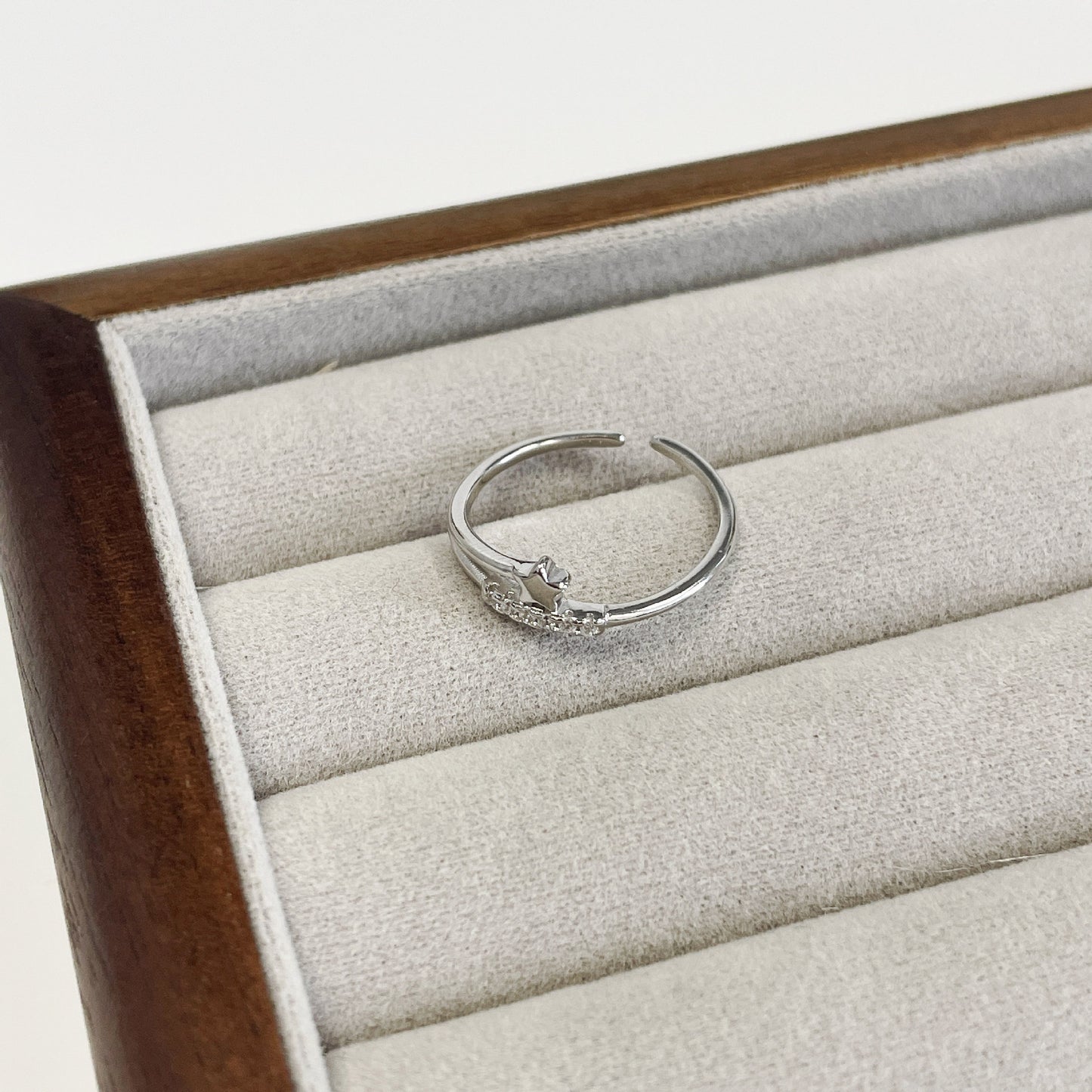 F廠【DQ8325R】ins輕奢小眾星星閃鋯戒指女小清新高級感疊戴五角星開口指環 25.02-4