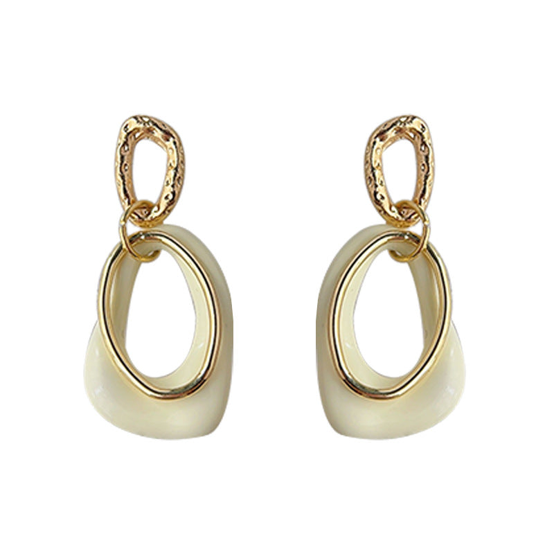 C廠【3781】設計師款幾何重疊奶白滴油氣質優雅簡約百搭鍍14K耳飾 24.04-2