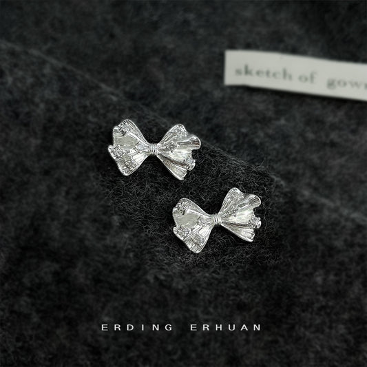C廠【6948】褶皺感微鑲鋯石925銀針 鍍銀保色蝴蝶結耳環清新甜美簡約通勤耳飾
 25.10-4