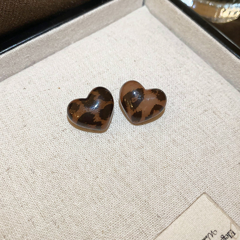 A廠【HE22552】925銀針美拉德港風簡約樹脂愛心耳環網紅色新款耳環復古個性高級感耳飾 24.09-4