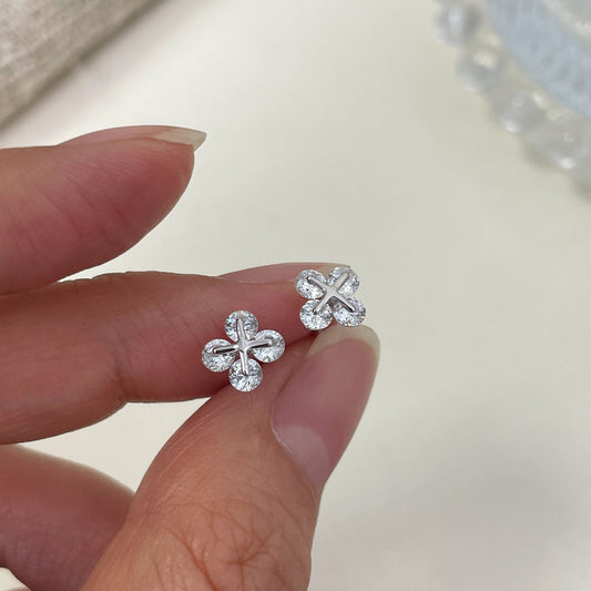 F廠【DQ10625E】S925純銀簡約小眾四葉草耳環女時尚設計感閃鑽百搭基本款耳飾 25.06-2