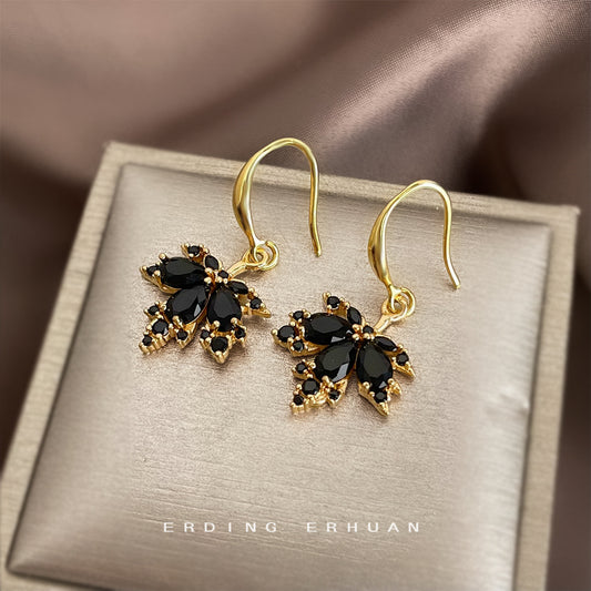 C廠【6966】鋯石楓葉電鍍14K時尚輕奢風高級感黑色樹葉耳環 氣質通勤耳飾
 25.10-4