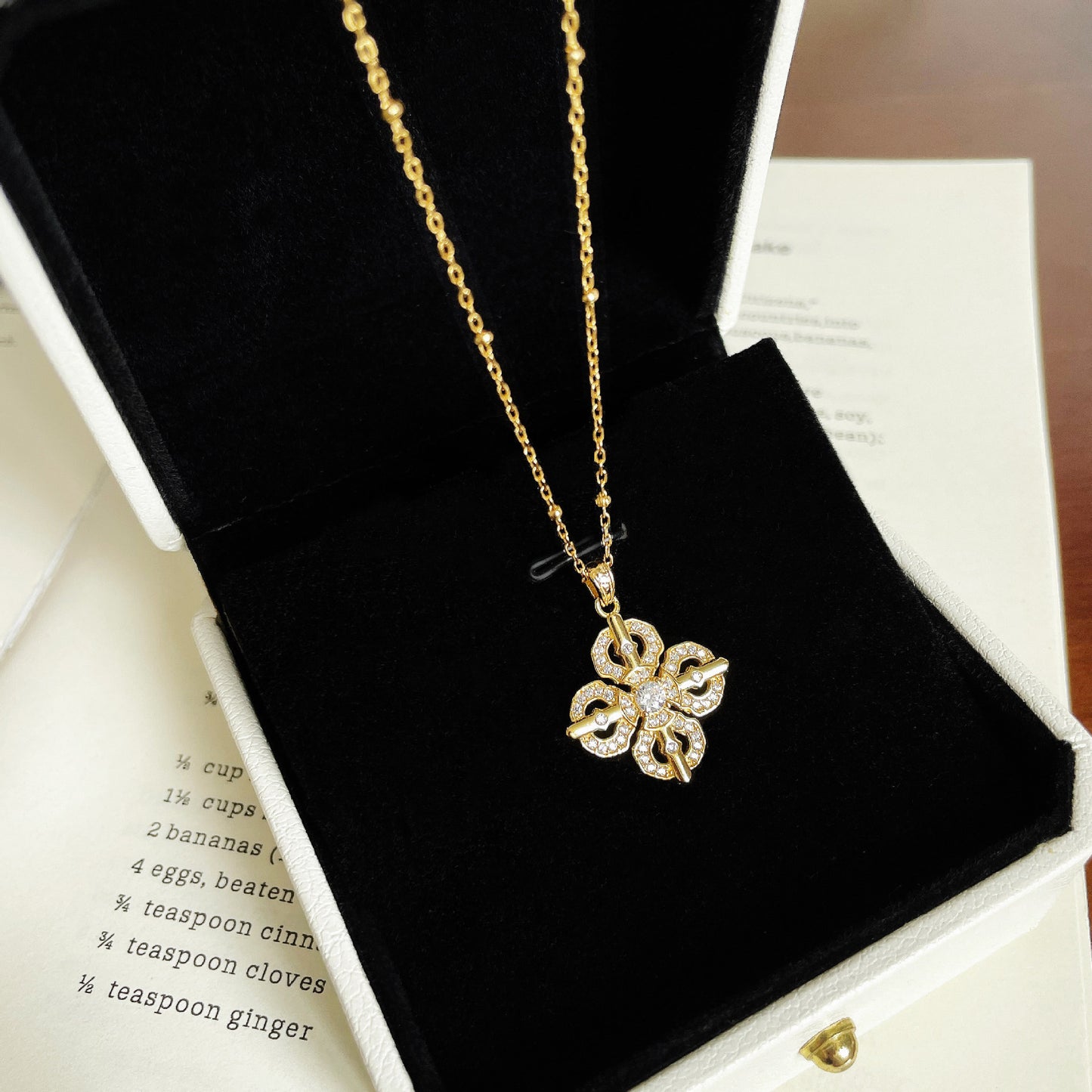 F廠【XDQ0301N】精工輕奢S925純銀十字金剛杵項鍊女高級感鑲鑽四葉草鎖骨鏈潮
25.11-1