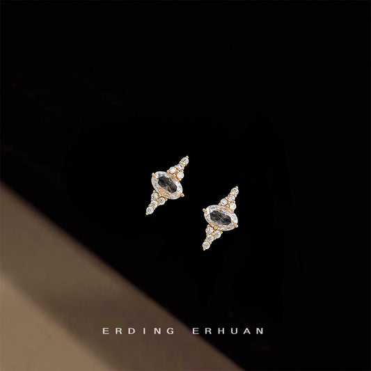 C廠【5967】實物很小!微鑲鋯石簡約個性通勤百搭學生款小耳環女氣質耳飾 25.05-1