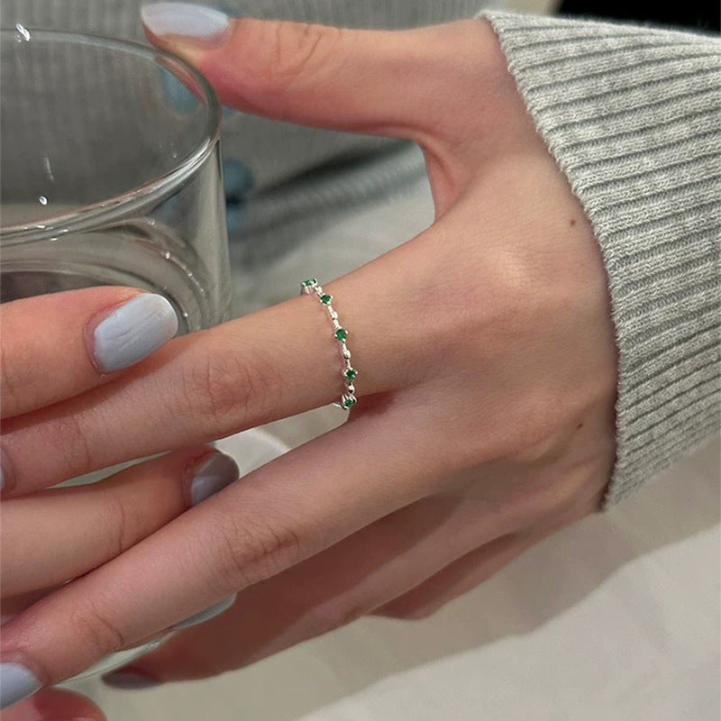 F廠【DQ8816R】S925純銀小清新祖母綠排鑽戒指女時尚個性閃鋯纖細閉口指環潮 25.03-3