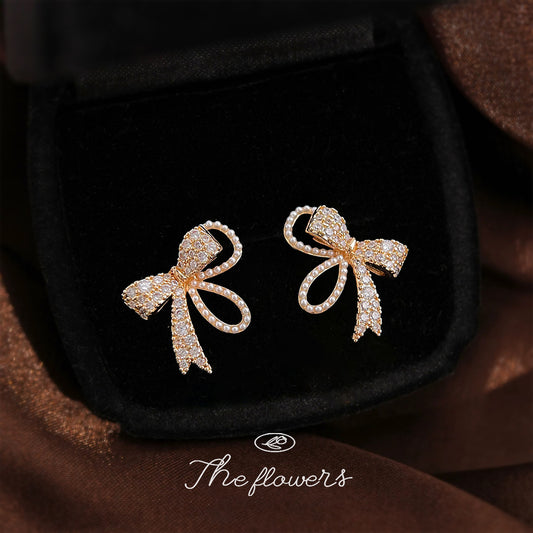 C廠【6581】時尚通勤高級感微鑲鋯石925銀針電鍍14K輕奢風新款蝴蝶結耳飾耳環
 25.08-5