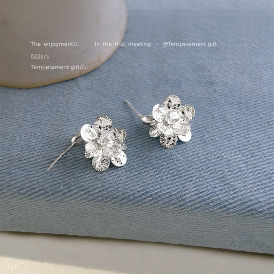 C廠【6338】清冷感微鑲鋯石925銀針時尚簡約花朵耳飾女 通勤百搭新款爆款耳環 25.06-4