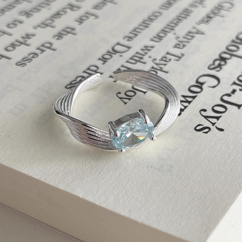 F廠【DQ8492R】S925純銀小小新鮮藍色閃鋯戒指女幾何波浪個性時髦開口食指戒 25.03-2