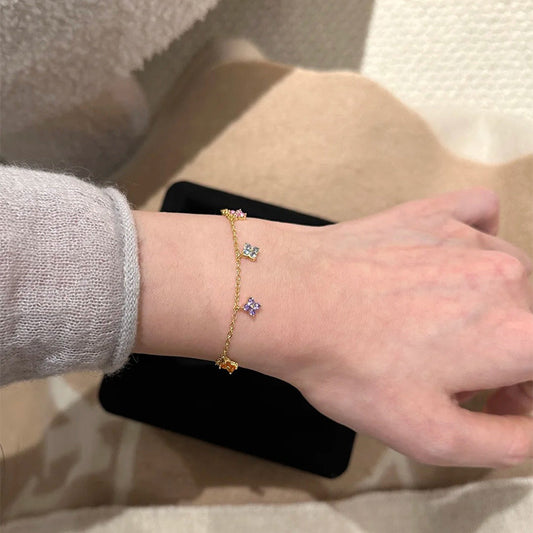 F廠【DQ0697S】S925純銀幸運四葉草手鍊女法式優雅多巴胺彩鑽花朵甜美手飾 25.06-2