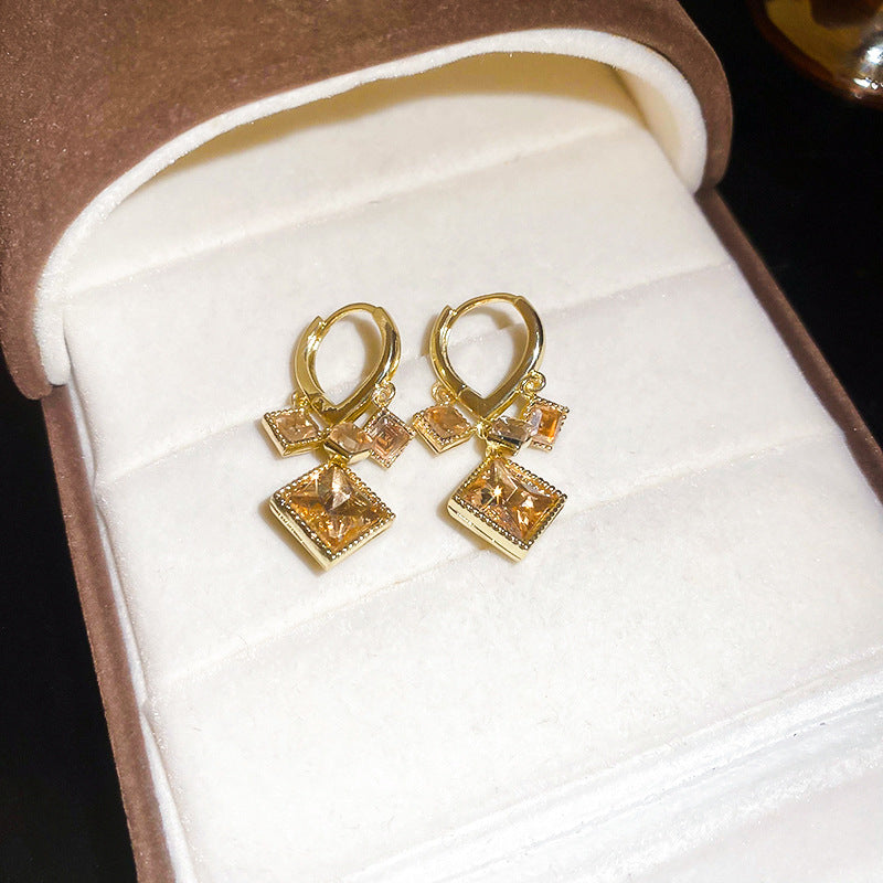 A廠【HE22910】致設計感水晶幾何菱形耳扣時尚輕奢獨特耳飾輕奢高級感秋冬耳環女 24.10-2