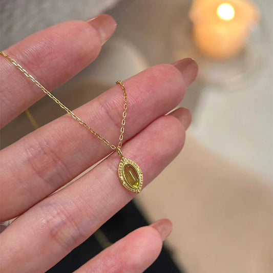 F廠【DQ0038N】S925純銀復古時尚仿橄欖石項鍊女雕花橢圓吊墜通勤百搭鎖骨鏈
 25.09-1