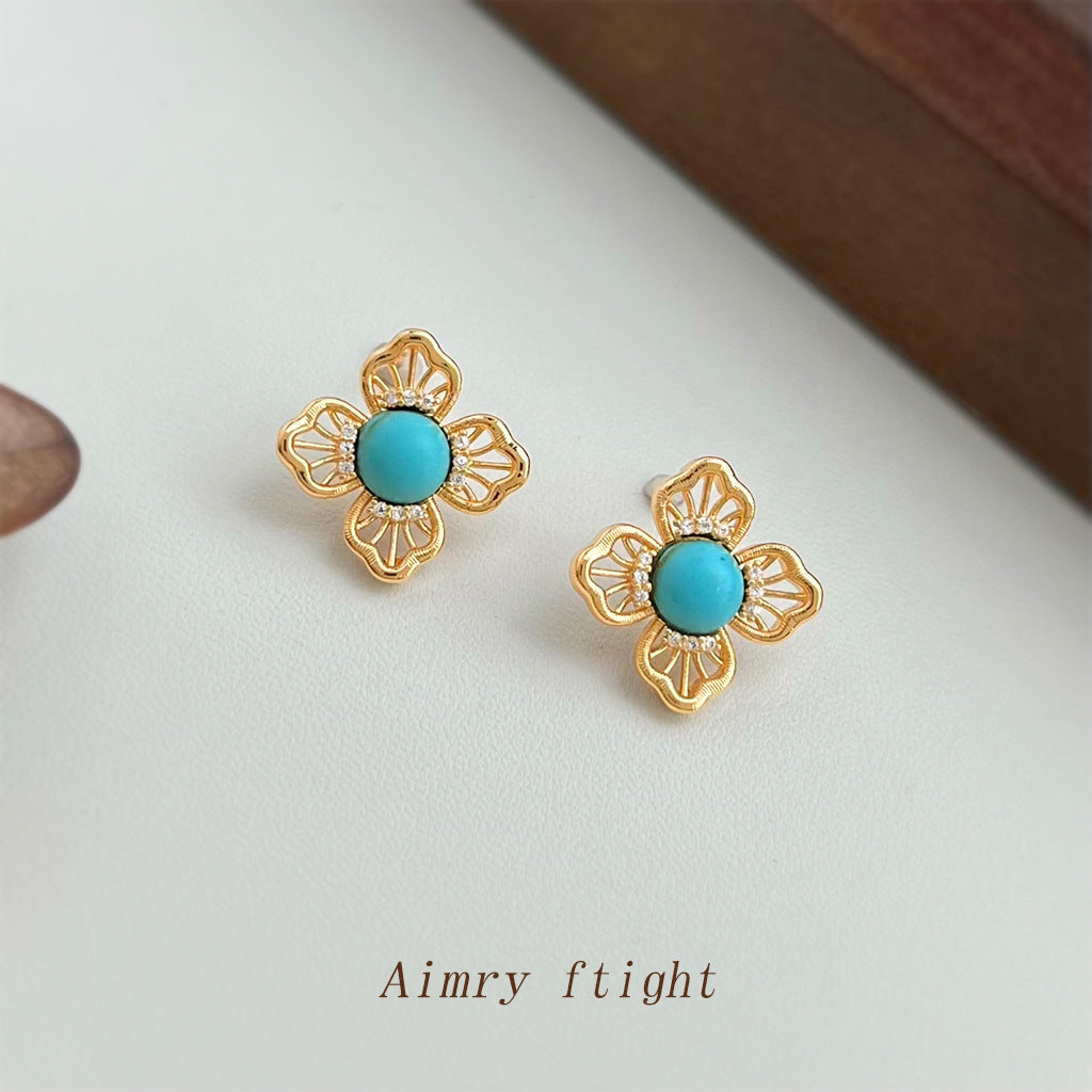 C廠【6983】時尚高級感鏤空蕾絲花邊幾何花瓣耳環925銀針新款爆款耳飾女
25.10-5